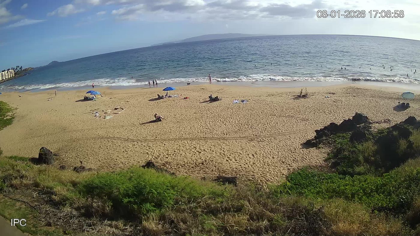Golden hour at Charley Young Beach from the MauiRealEstate.net cam
